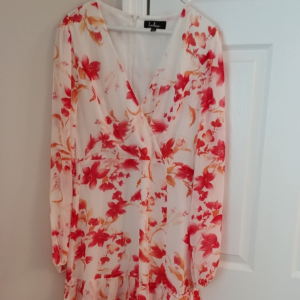 Lulus NWT floral ruffle dress